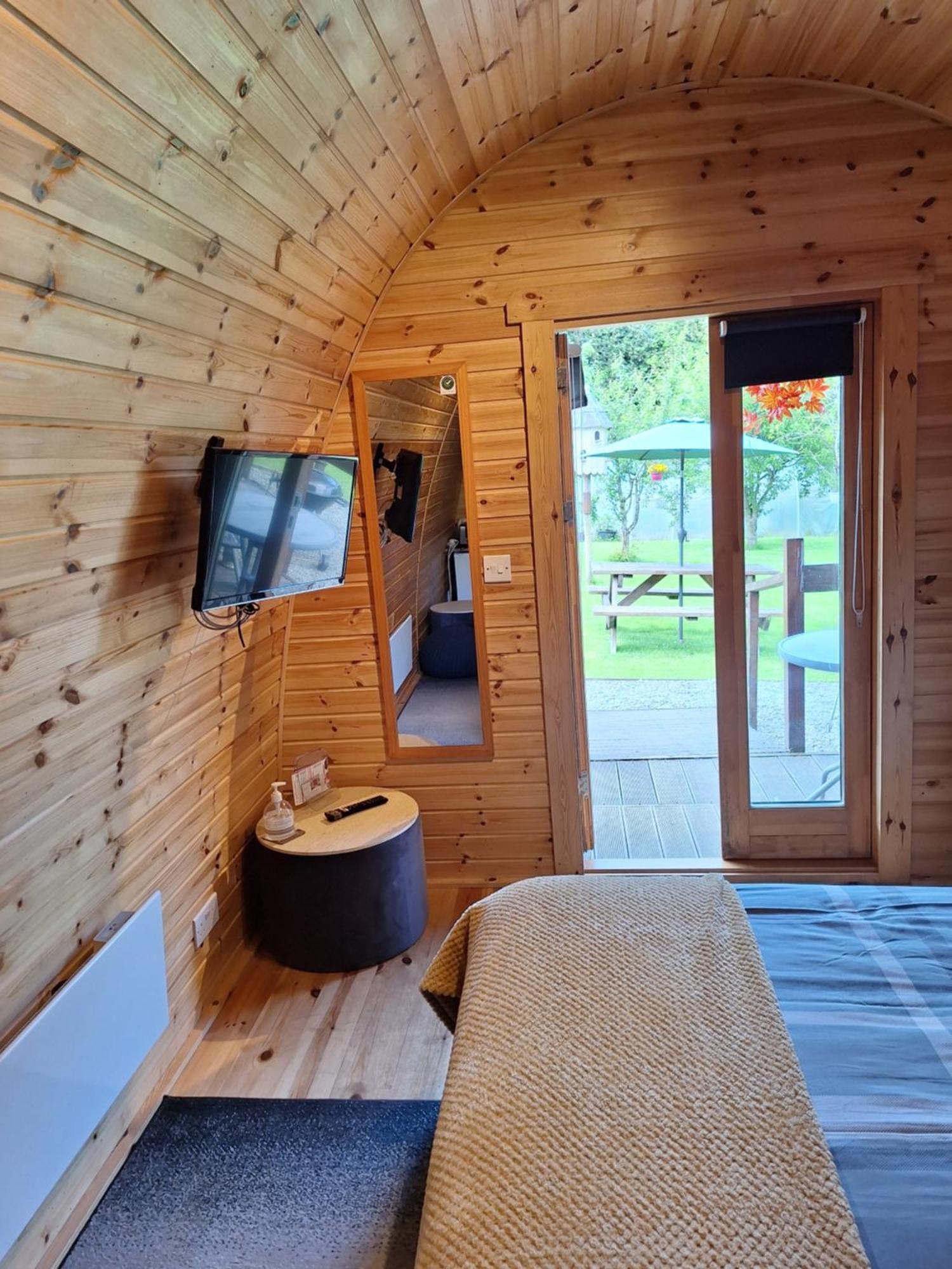 Log Cabin 켈스 외부 사진